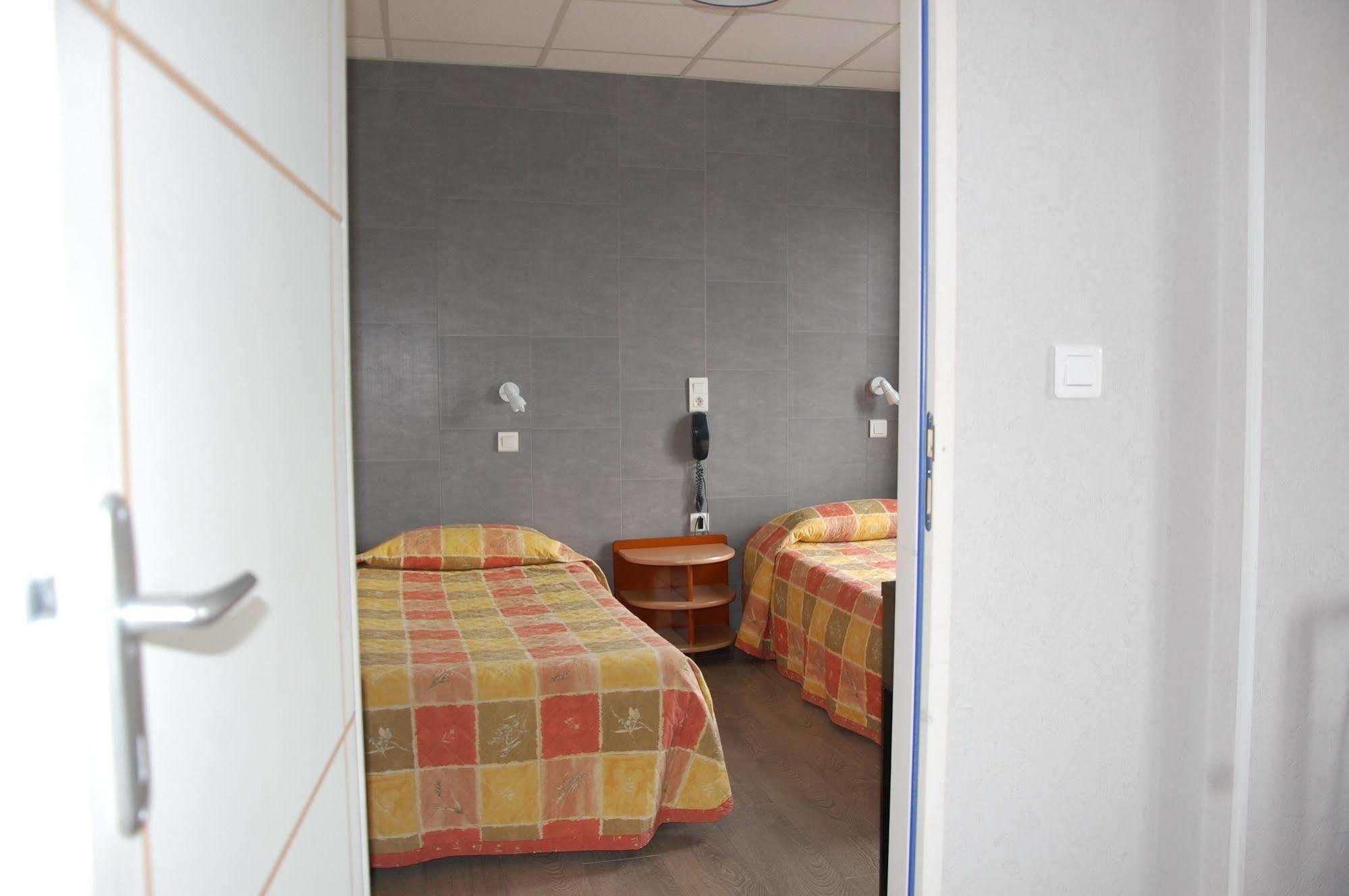 Hotel Louvre Vincenette ลูร์ด ภายนอก รูปภาพ