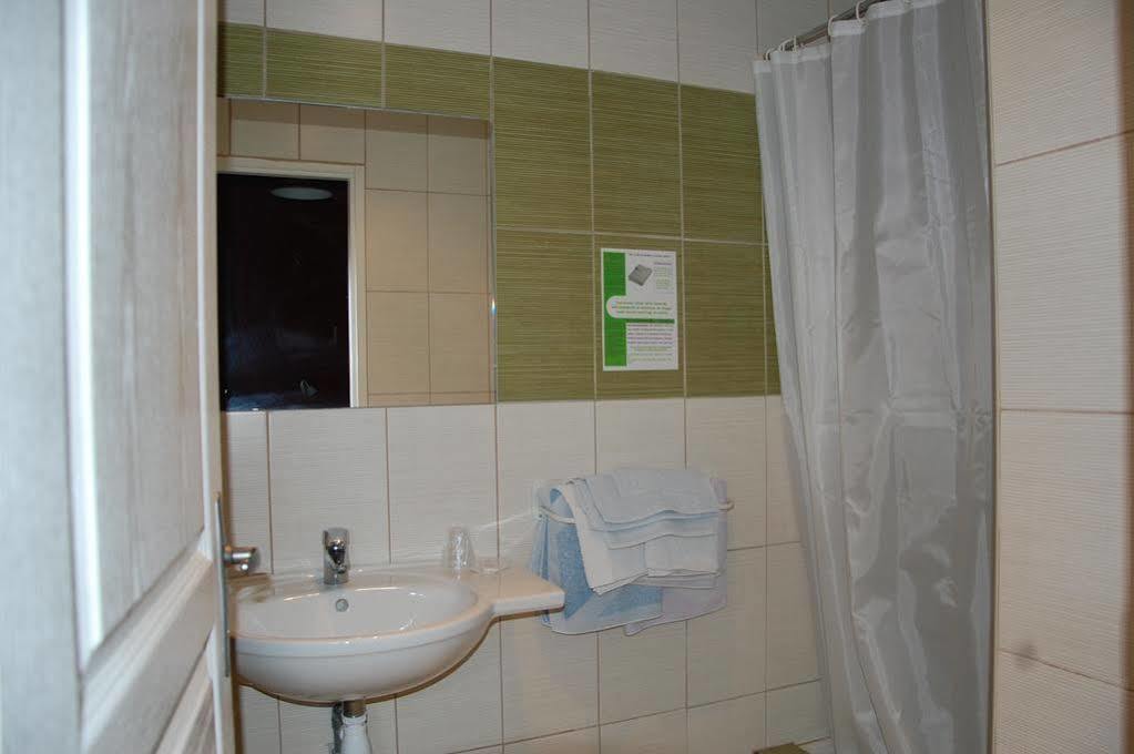 Hotel Louvre Vincenette ลูร์ด ภายนอก รูปภาพ